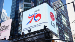 LG, 뉴욕 타임스스퀘어서 '한국전쟁 영웅' 기린다