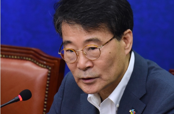 사진=장하성 청와대 정책실장