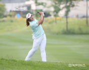 [KLPGA]유해란,'첫 홀 부터 위기'