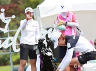 [KLPGA]박지영,'주영 언니 최고예요~'