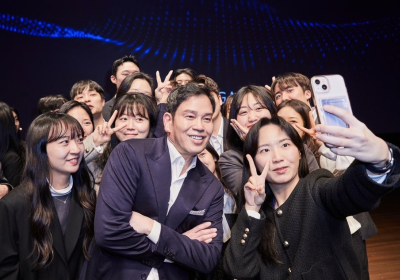 정용진 부회장, 미래 이끌 인재들 만나 