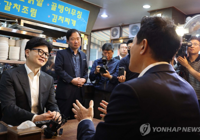 한동훈 '문자 무시' 논란에 누리꾼들