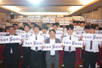 강기정 광주시장, ‘생애 첫 투표’ 고등학생 격려