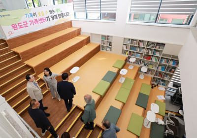 완도군, 공동 육아 나눔터 등 갖춘 ‘가족센터’ 개관
