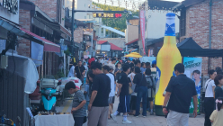 무더위 속 담양군 ‘쓰담쓰담 야시장’ 성황