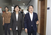 정은경 복지부 장관, ‘광주다움 통합돌봄’ 현장 점검