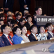 “속 시원” vs “강약약강”